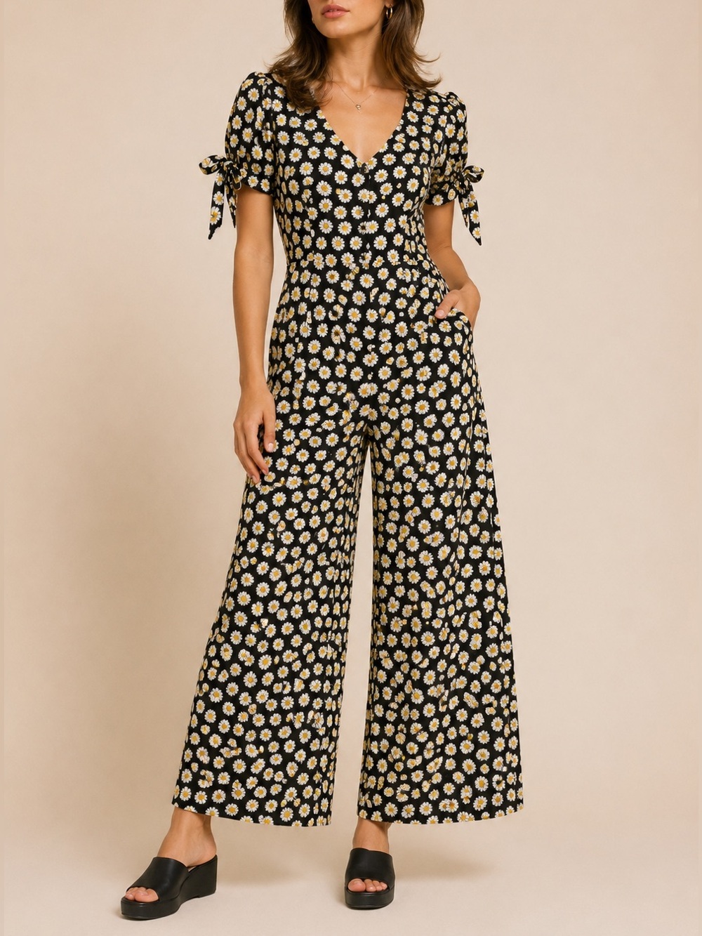 🌼🖤Sugarlips Daisy 90’s Jumpsuit in Black